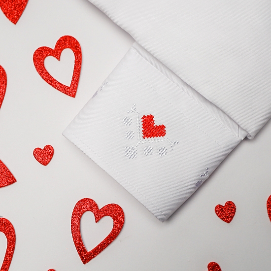 Embroidered white shirt LOVE 6